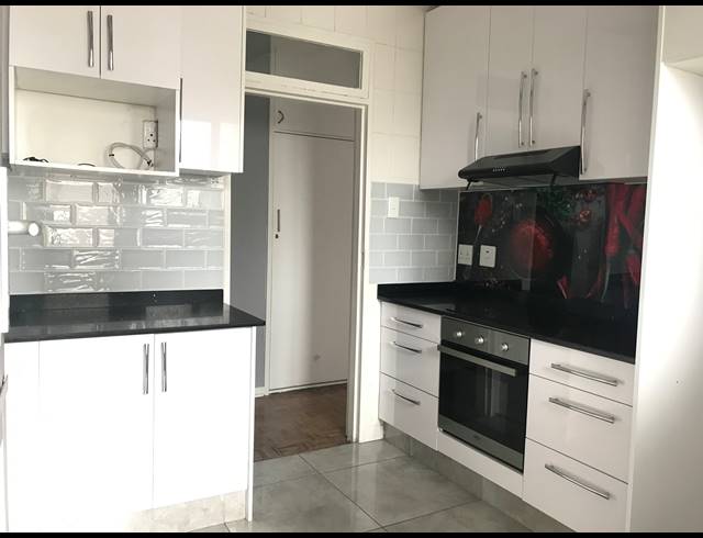 2 BEDROOM APARTMENT FOR SALE IN DURBAN CENTRAL